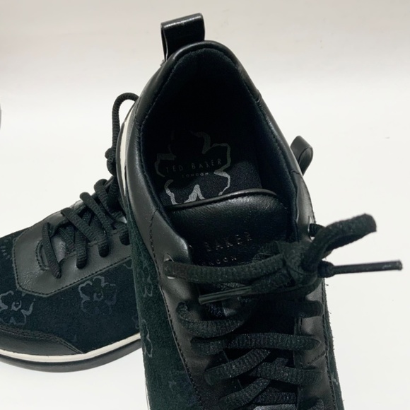 Ted Baker Aylaa Black Leather Floral Trainers Magnolia-Print Fashion Sneakers 7 - Picture 8 of 12